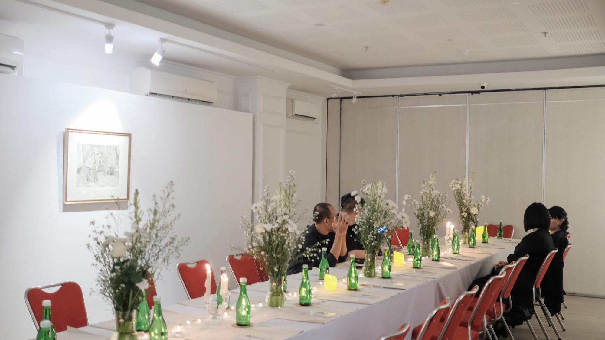The Win Hotel Surabaja Zewnętrze zdjęcie